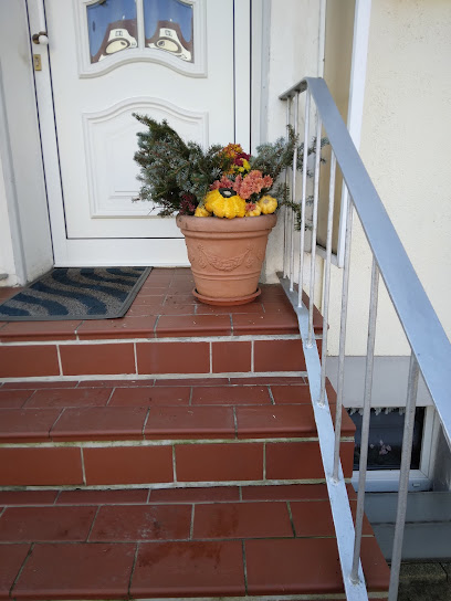 Einrichtung für betreutes Wohnen Betreutes Wohnen Waren Cindy Quiram