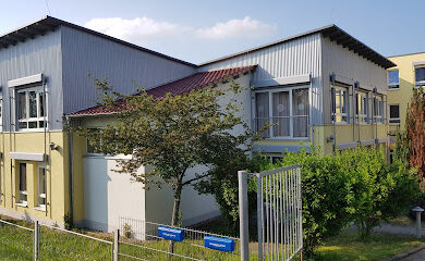 Seniorenheim Volkssolidarität habilis gGmbH Pflege- und Betreuungszentrum Haus "Am Wald" und Haus "Schlossblick"