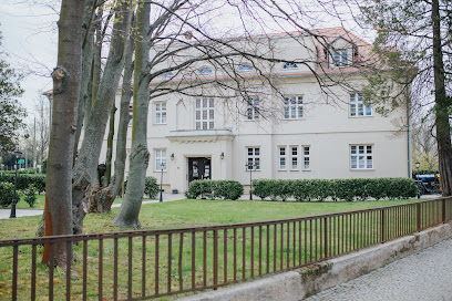 Einrichtung für betreutes Wohnen aiutanda Lebenspark "Am Weinberg" - Pflegedienst, Betreutes Wohnen, Außerklinische Intensivpflege, Tagespflege